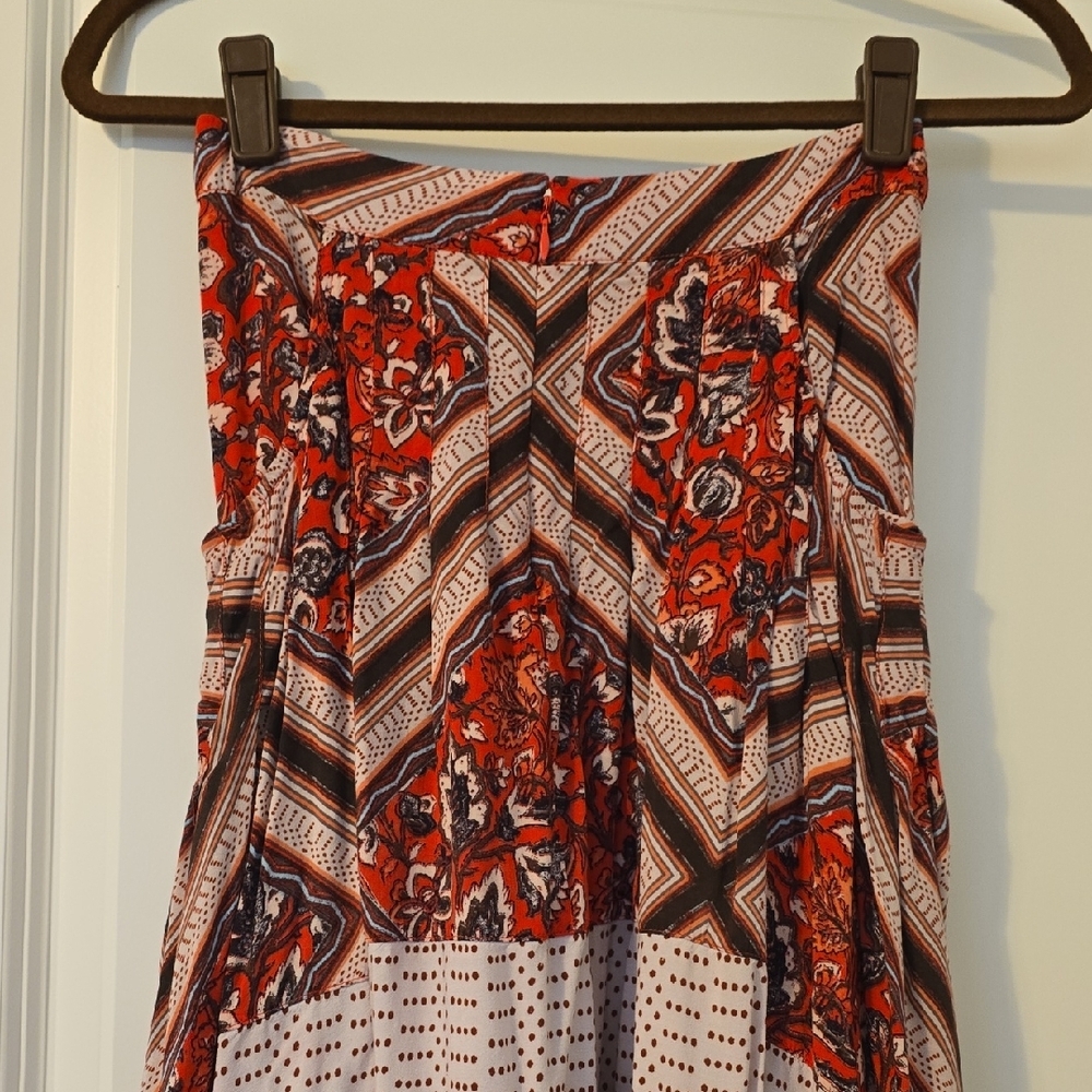 Free People Multicolor Bohemian Skirt With Pockets. Adorable Hemline. Size 0 - Picture 7 of 13